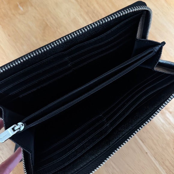 Coach Zip Wallet - Picture 3 of 3